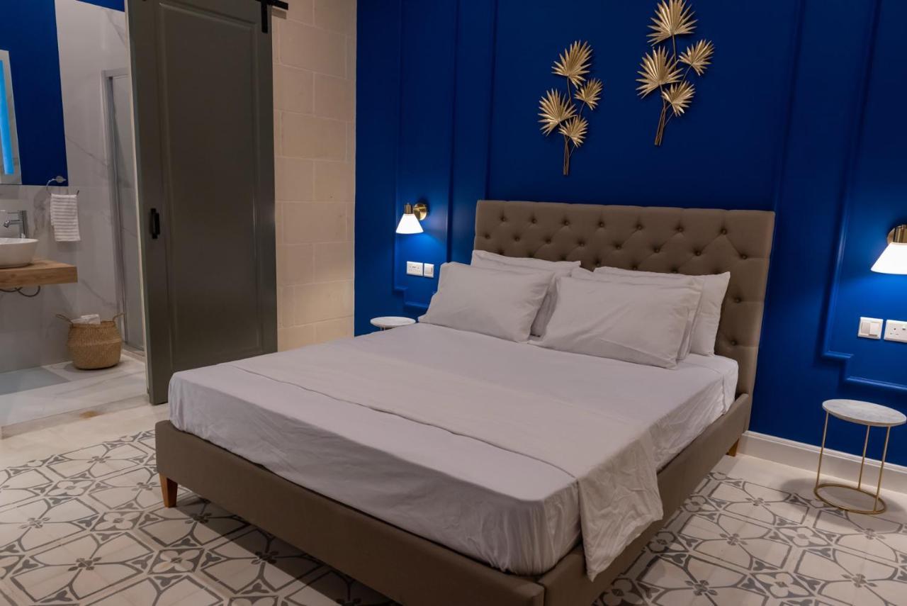The Carob Tree Bed & Breakfast วิกตอเรีย ภายนอก รูปภาพ