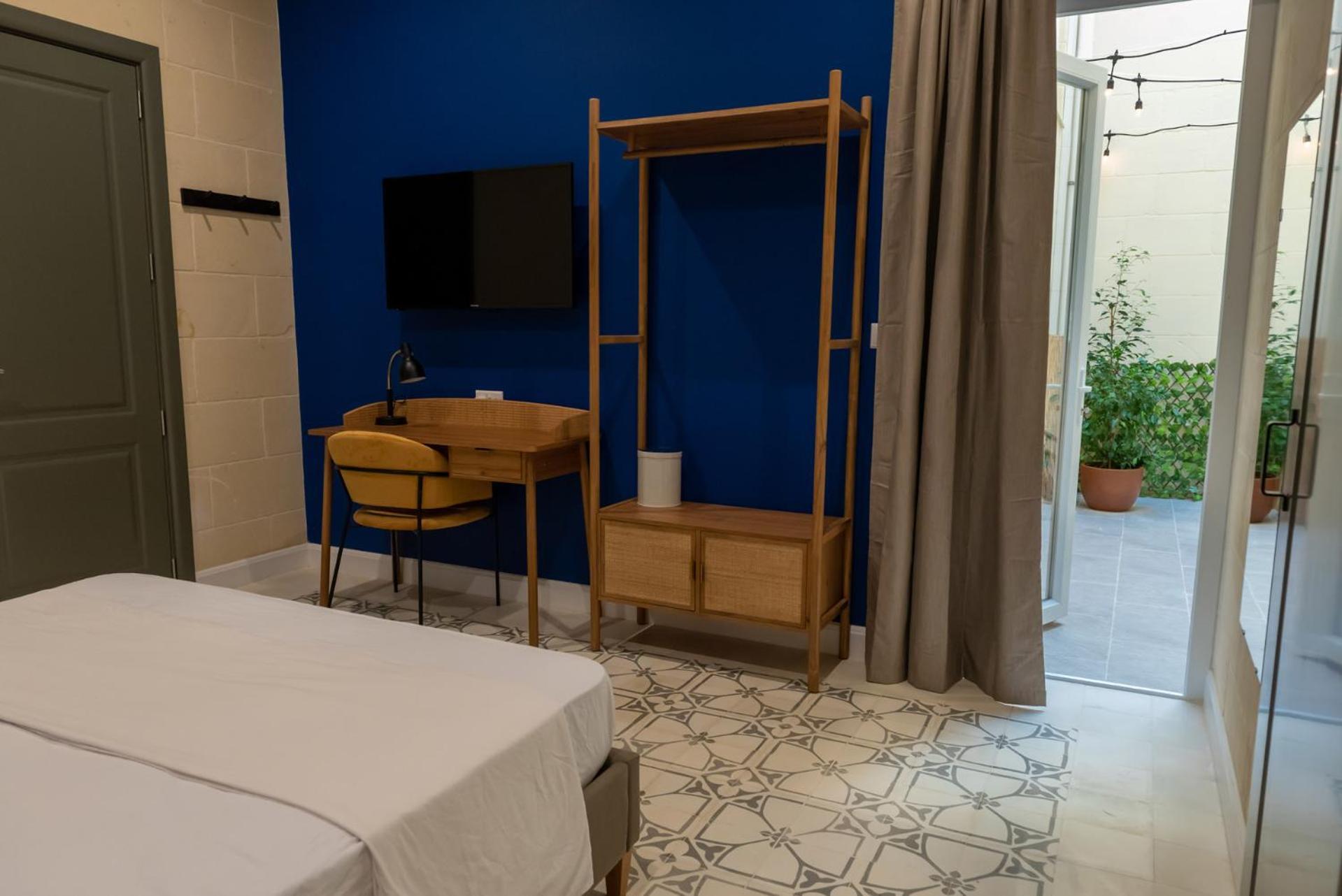 The Carob Tree Bed & Breakfast วิกตอเรีย ภายนอก รูปภาพ