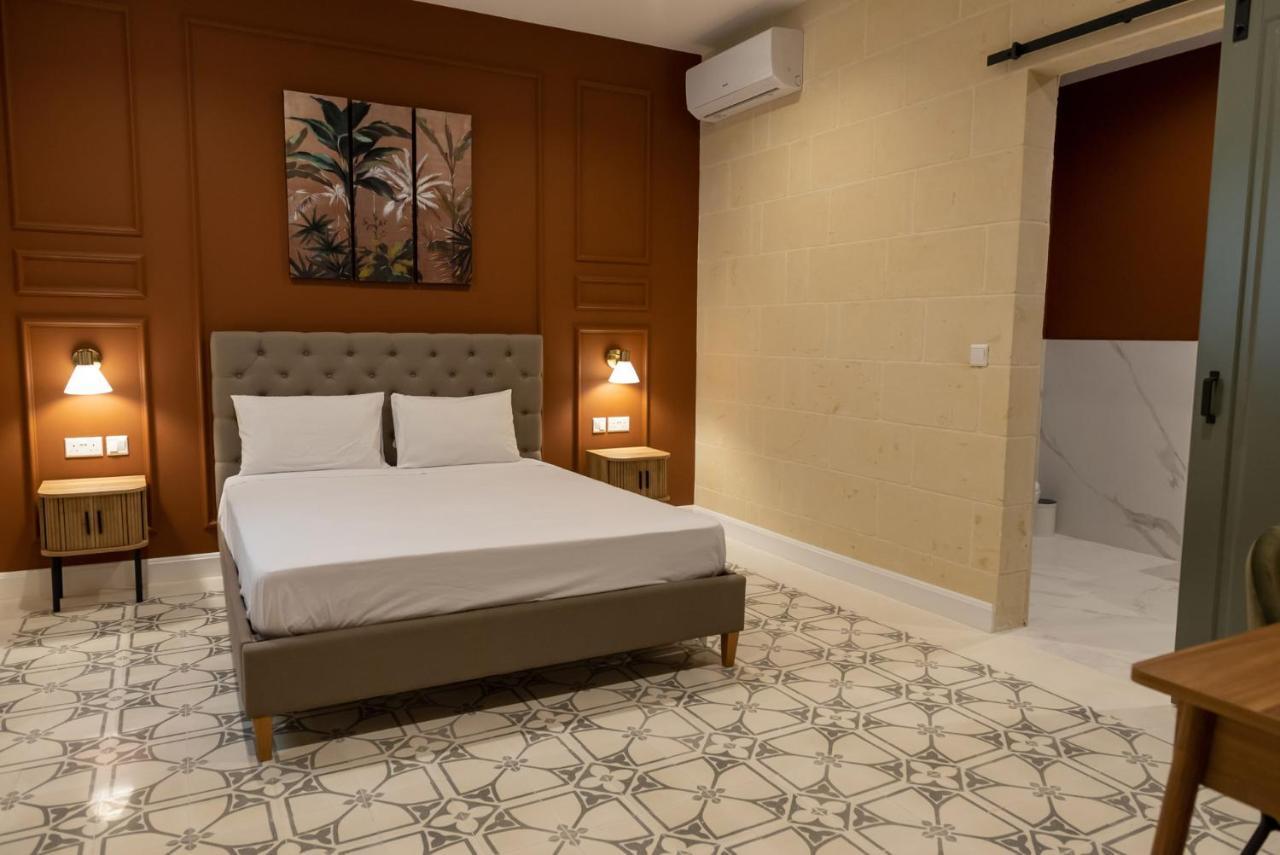 The Carob Tree Bed & Breakfast วิกตอเรีย ภายนอก รูปภาพ